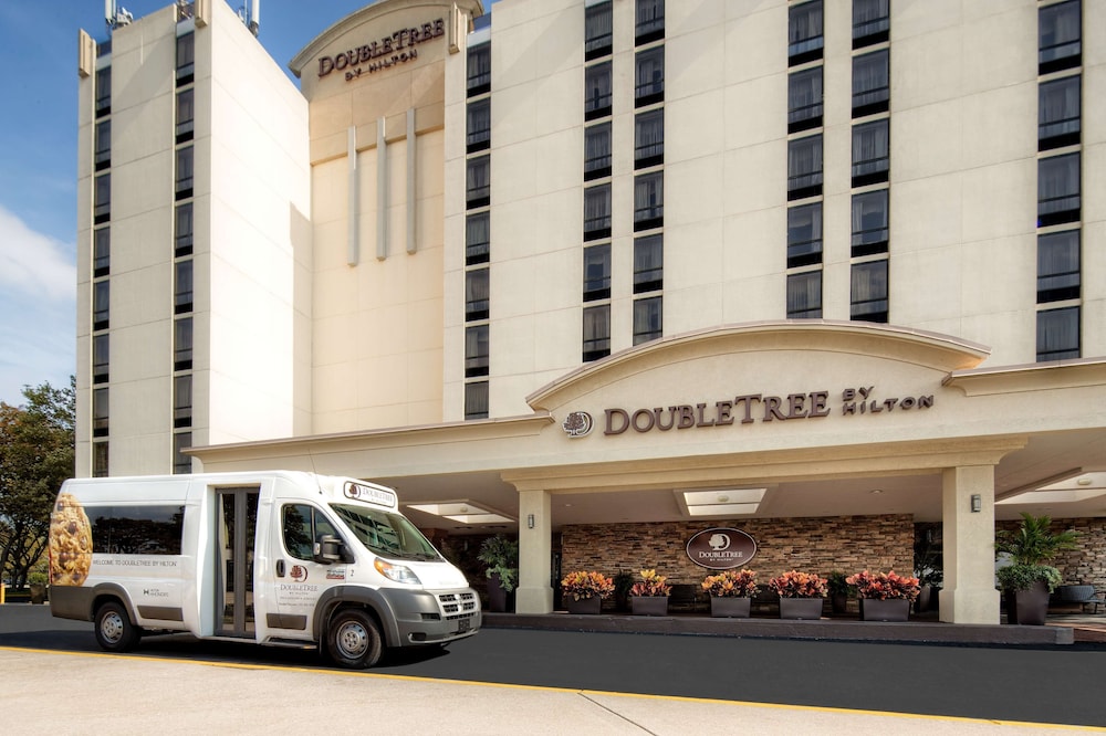 Doubletree by Hilton Philadelphia Airport - photo 2