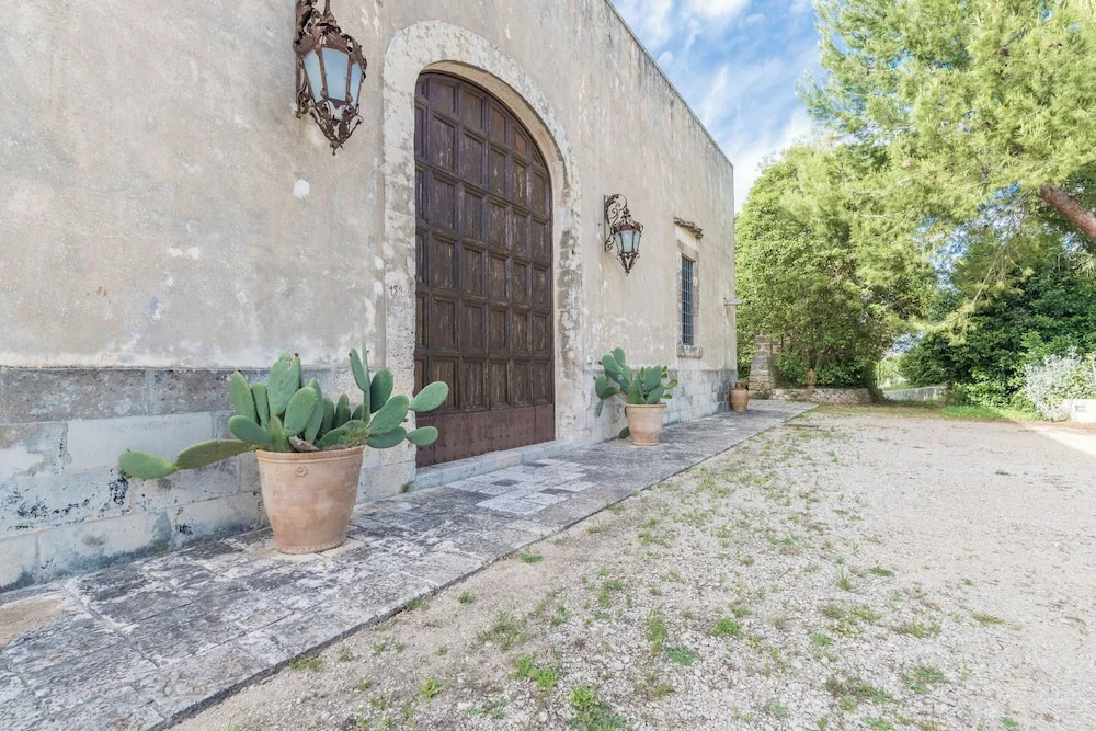 Elegant Farmhouse With Swimming Pool Beahost — 4-Star Luxury Hotel in Galatina, Italy