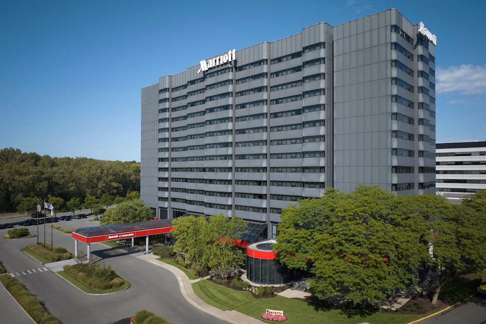 Teaneck Marriott at Glenpointe - photo 42