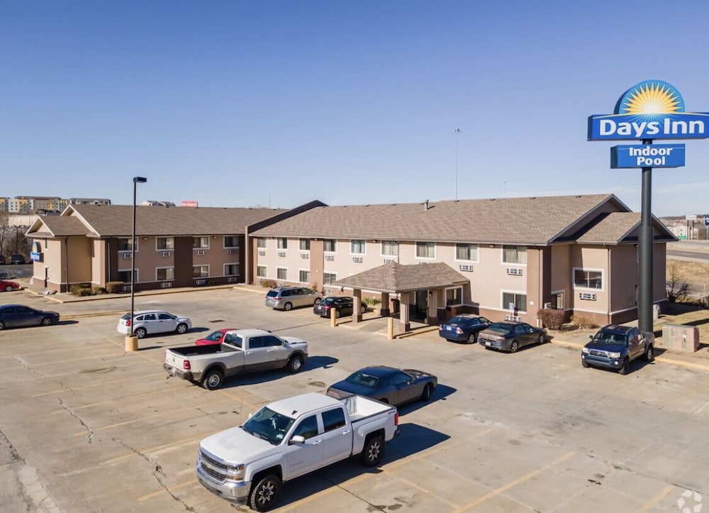 Days Inn by Wyndham Topeka - photo 29