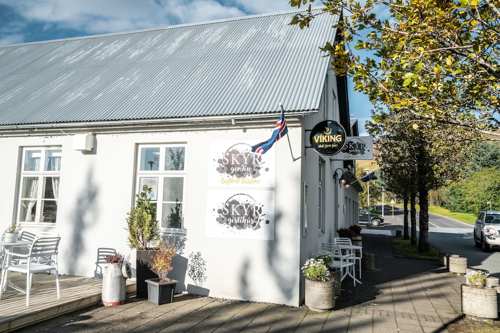 SKYR Guesthouse