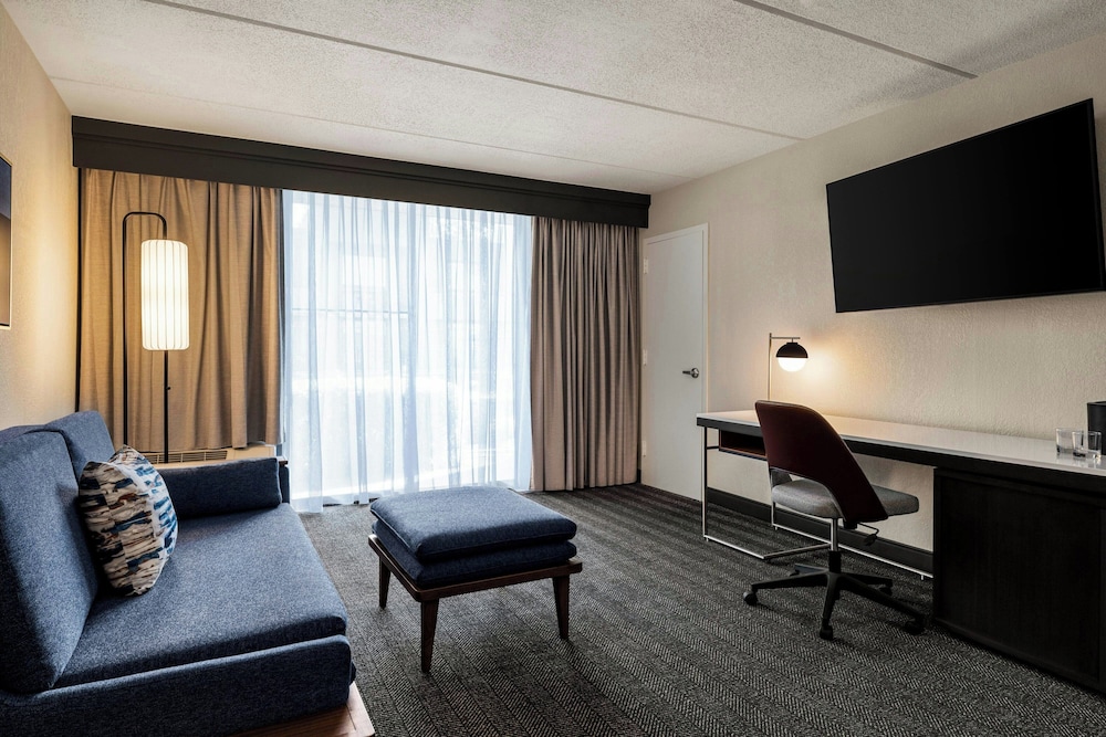 Courtyard by Marriott Atlanta Northlake - photo 7