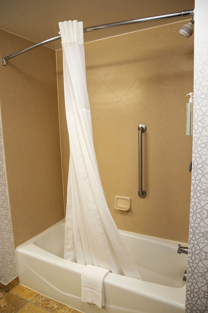 Hampton Inn & Suites Jacksonville - photo 30