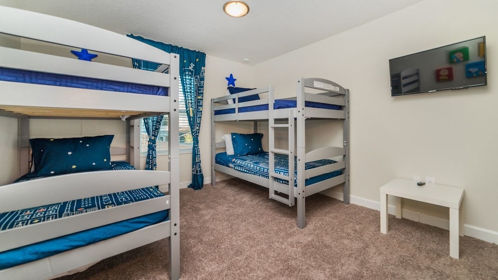 Grhdog9055 Champions Gate Resort 4 Bed 3 Baths Townhouse - photo 10