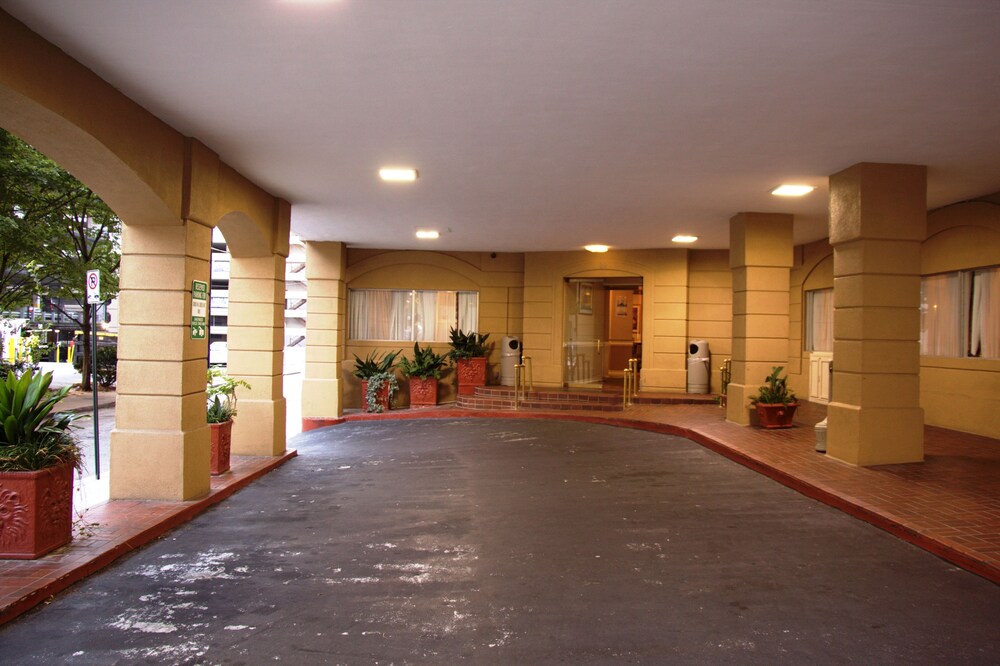 Barclay Hotel Atlanta Downtown - photo 4