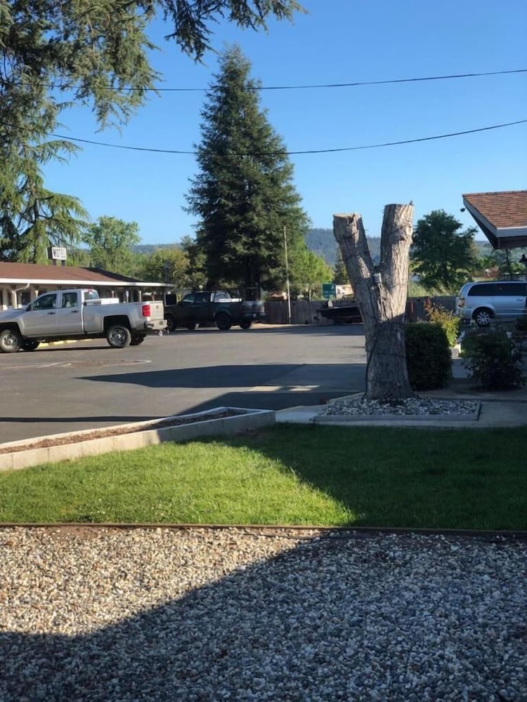Kelseyville Motel - photo 25