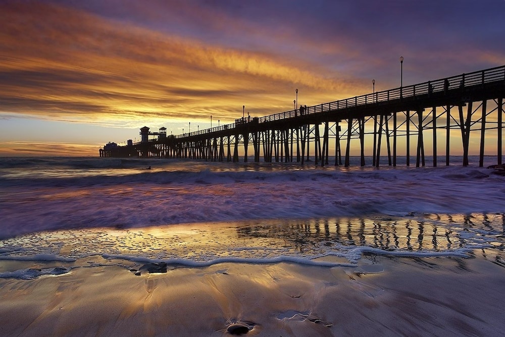 Days Inn by Wyndham Oceanside - photo 20