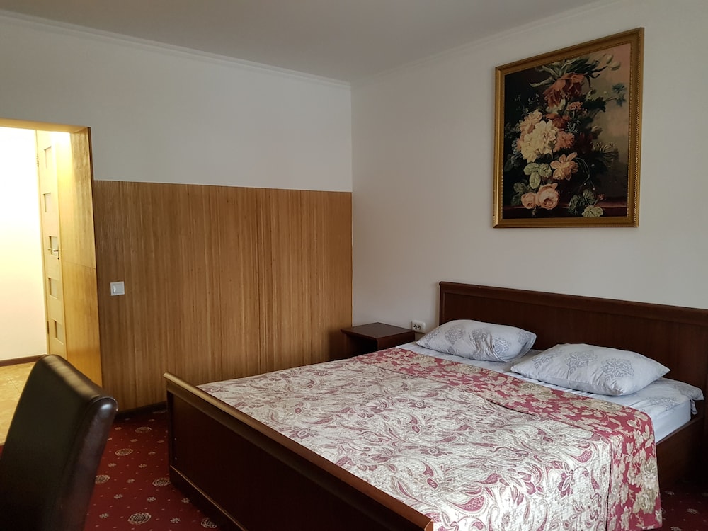 Apartments like hotel — hotel in Chernivtsi
