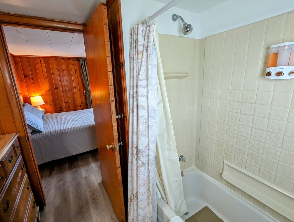 Riverside Motel - photo 114