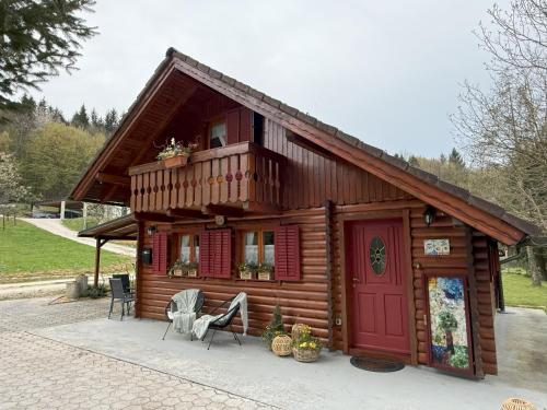 Počitniška hiša z dvema spalnicama Sauna & Jacuzzi in Unknown City, Slovenia