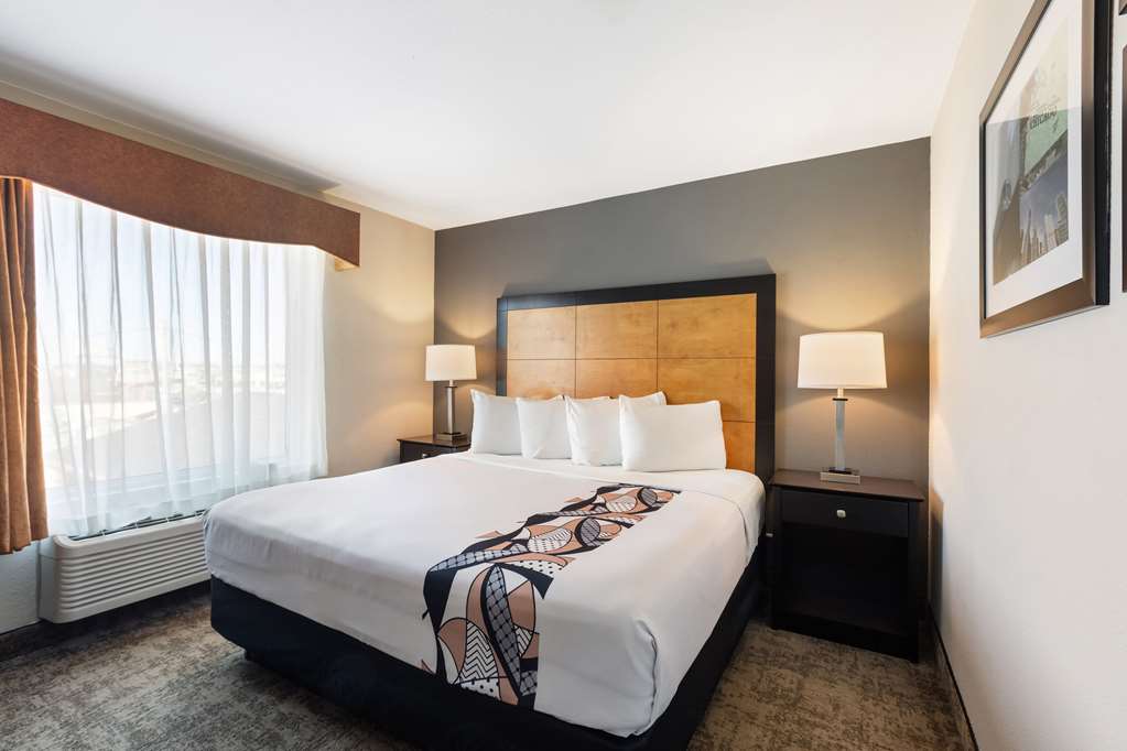 Best Western Inn & Suites Midway Airport - photo 10