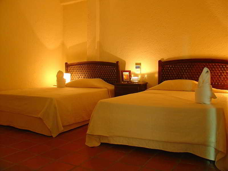 Om Hotel & Lounge Bar