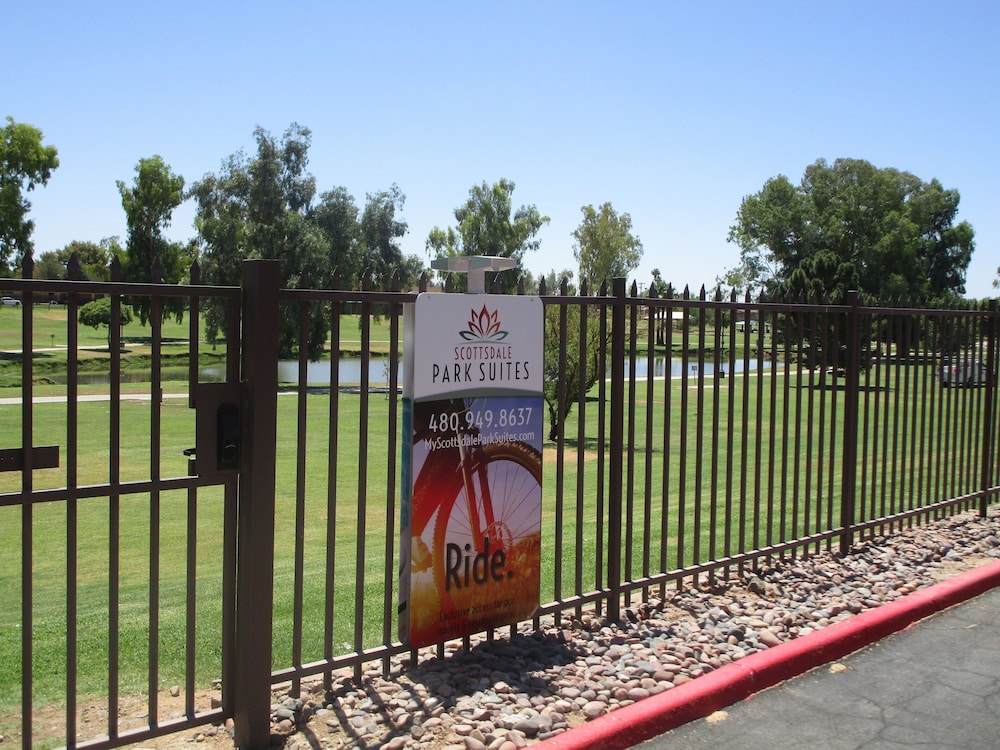 Scottsdale Park Suites - photo 11
