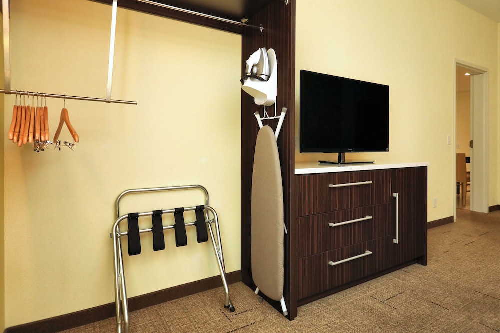 Home2 Suites by Hilton Erie PA - photo 24