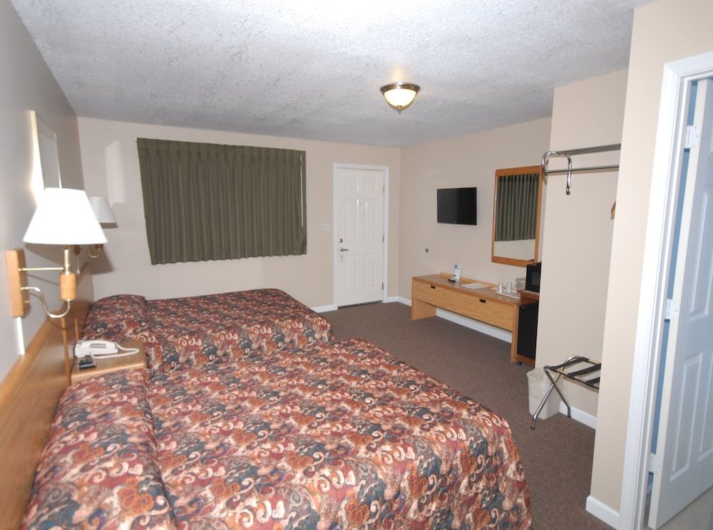 Wayside Motel - photo 13