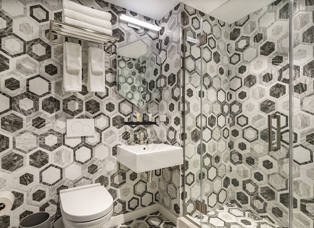 The Fidi Hotel - photo 21