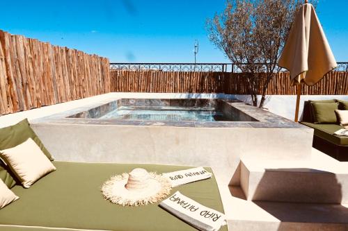 Riad de charme Aïtana au cœur de la Médina — 4-Star Luxury Hotel in Marrakesh, Morocco