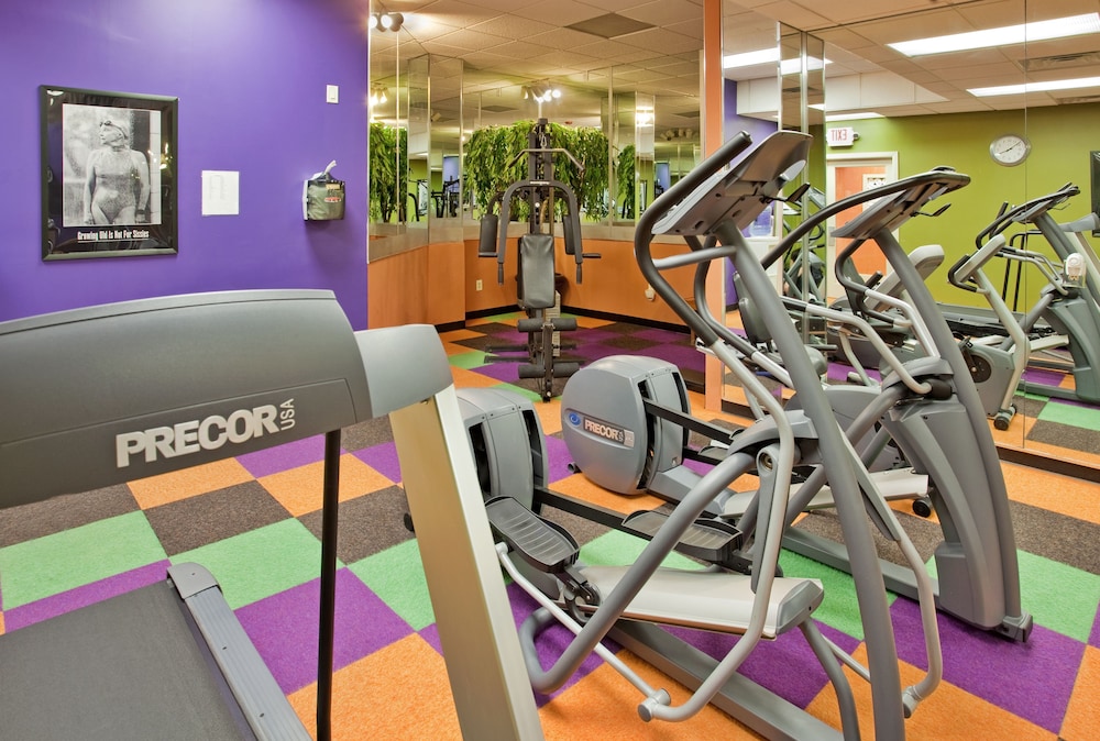 Holiday Inn Manhattan at the Campus by IHG - photo 10