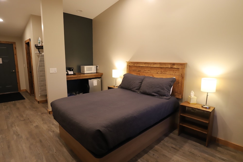 Lakeside Resort - photo 12