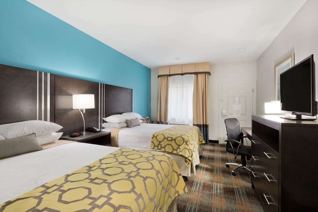 Baymont by Wyndham Bryan College Station - photo 8