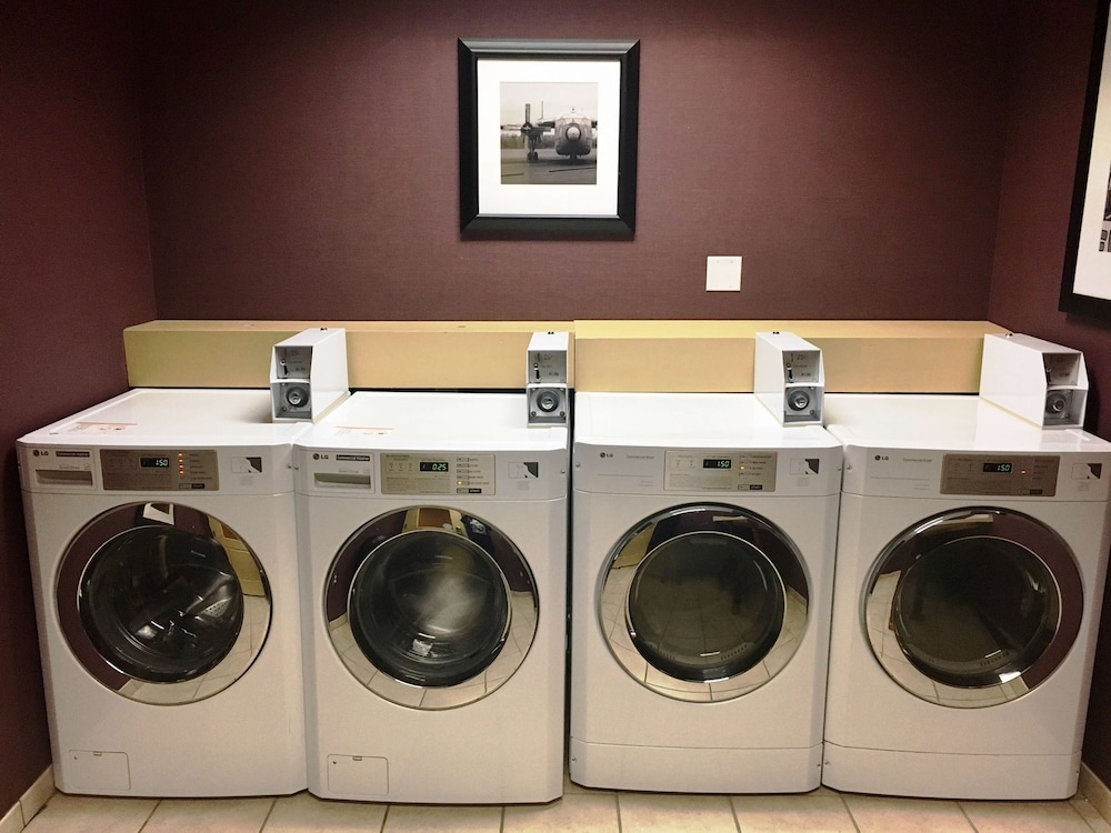 Hampton Inn & Suites Chesapeake Battlefield Blvd. - photo 37