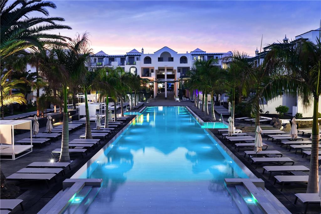 Barceló Teguise Beach Adults Only - carbon neutral hotel in Costa Teguise