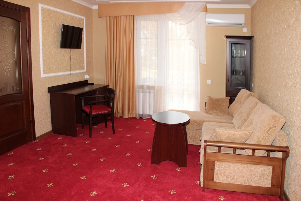 Hotel Premier — Golubitskaya — photo 2