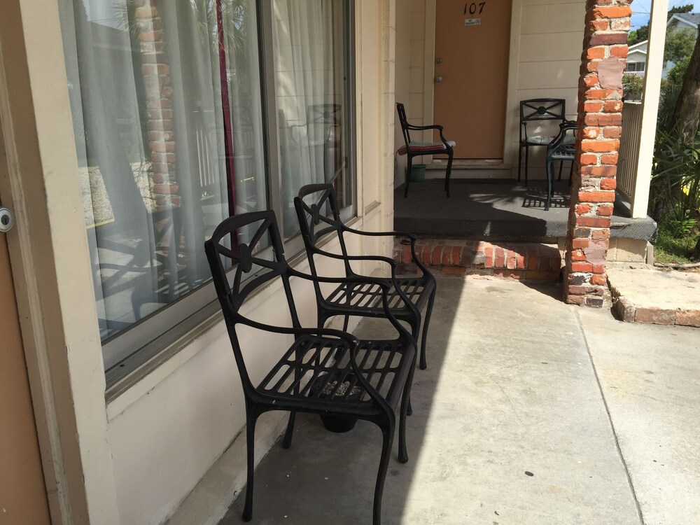 High Tide Motel - photo 30