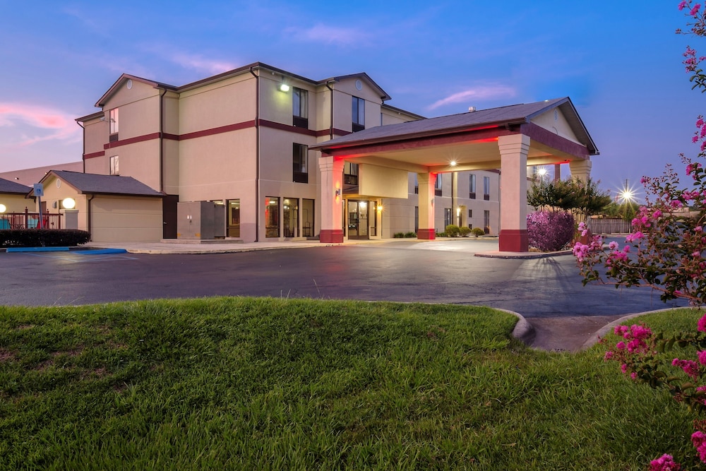 Red Roof Inn & Suites Mobile SW I 10 - photo 24