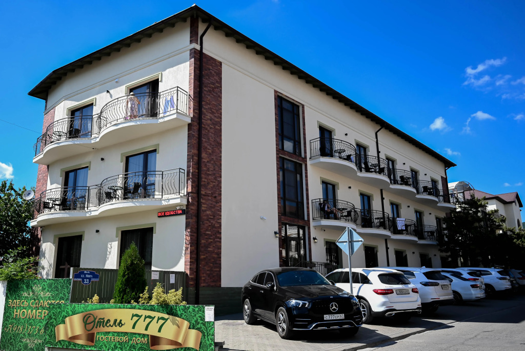 Guest house Hotel 777 — carbon neutral stay, Kabardinka