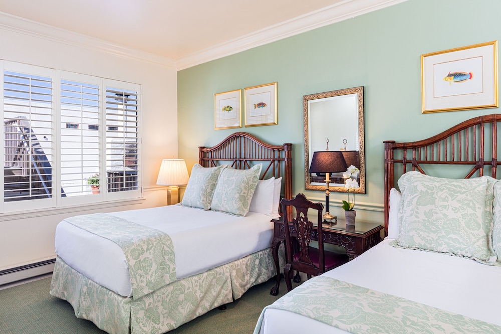 Tally Ho Inn - photo 5