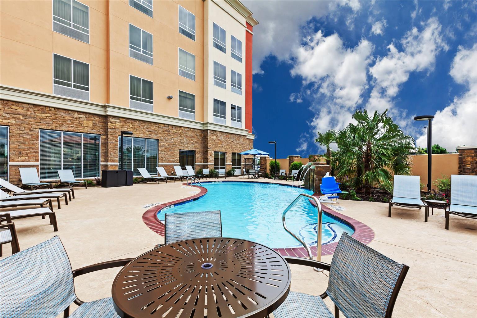 Clarion Hotel The Colony Plano West - photo 16