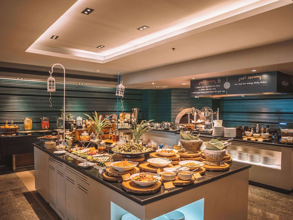 מזון ומשקאות