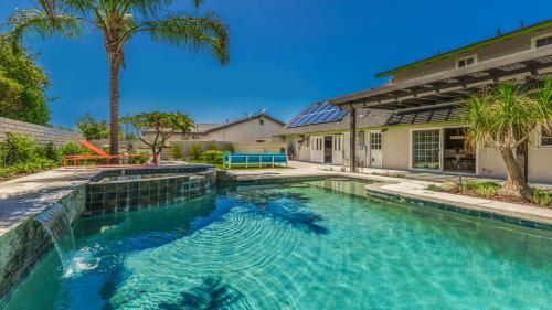 F 51 Orangewood in Anaheim, United States