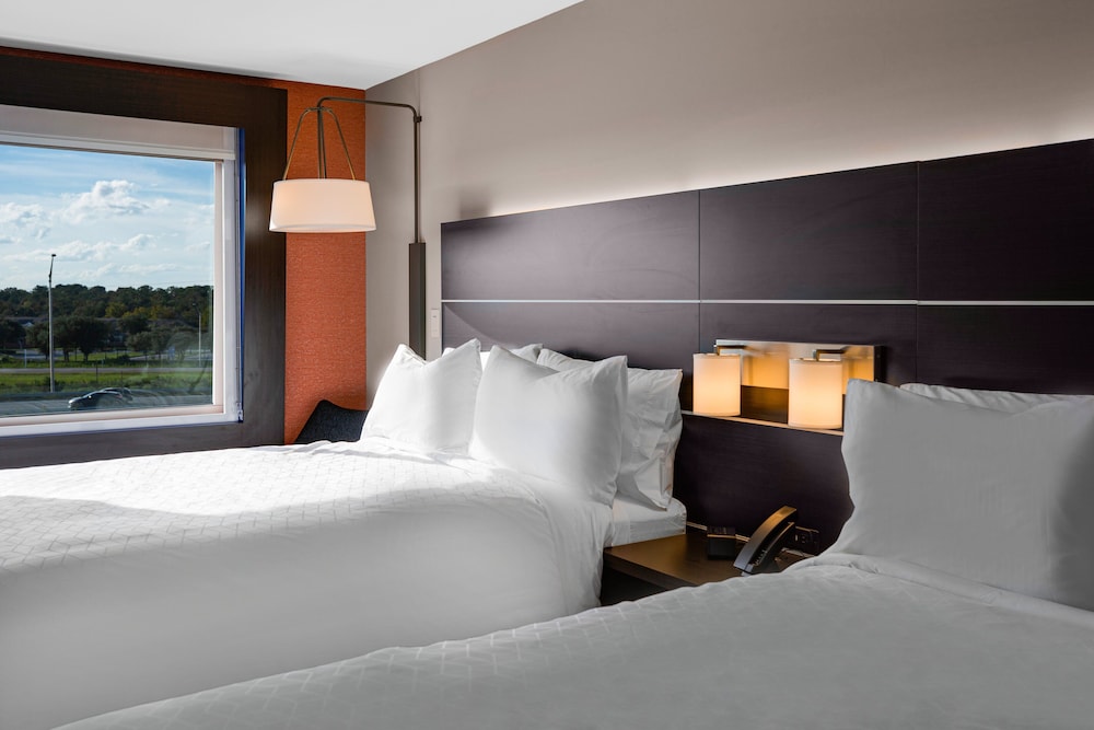 Holiday Inn Express & Suites Sanford Lake Mary by IHG - photo 10