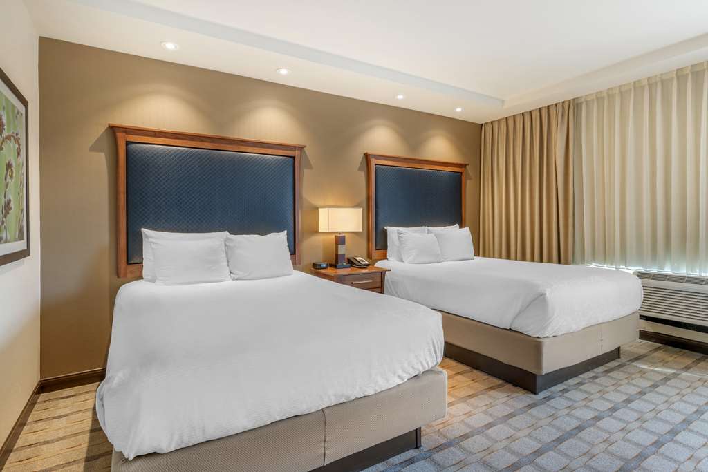 Best Western Premier Boulder Falls Inn - photo 15