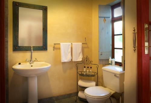 Amblewood Guest House — 4-Star Luxury Hotel in Cape Town, South Africa