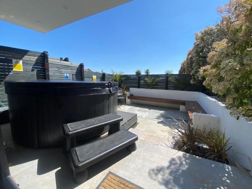 Fox Lodge Ultra — 4-Star Luxury Hotel in Norwich, United Kingdom