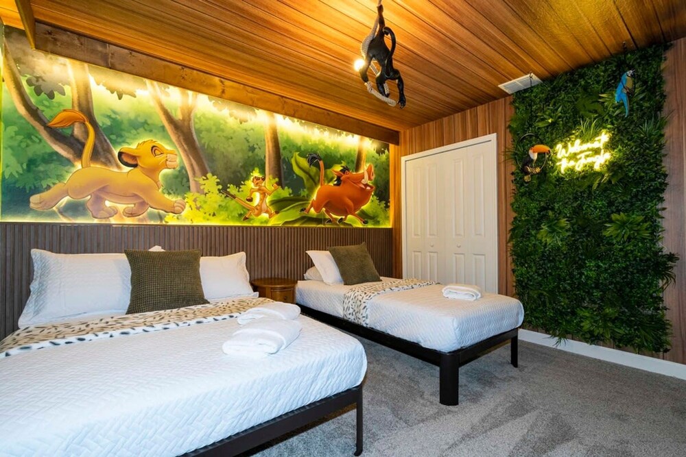 Ultimate Luxury Retreat star Wars Game Room More - photo 58
