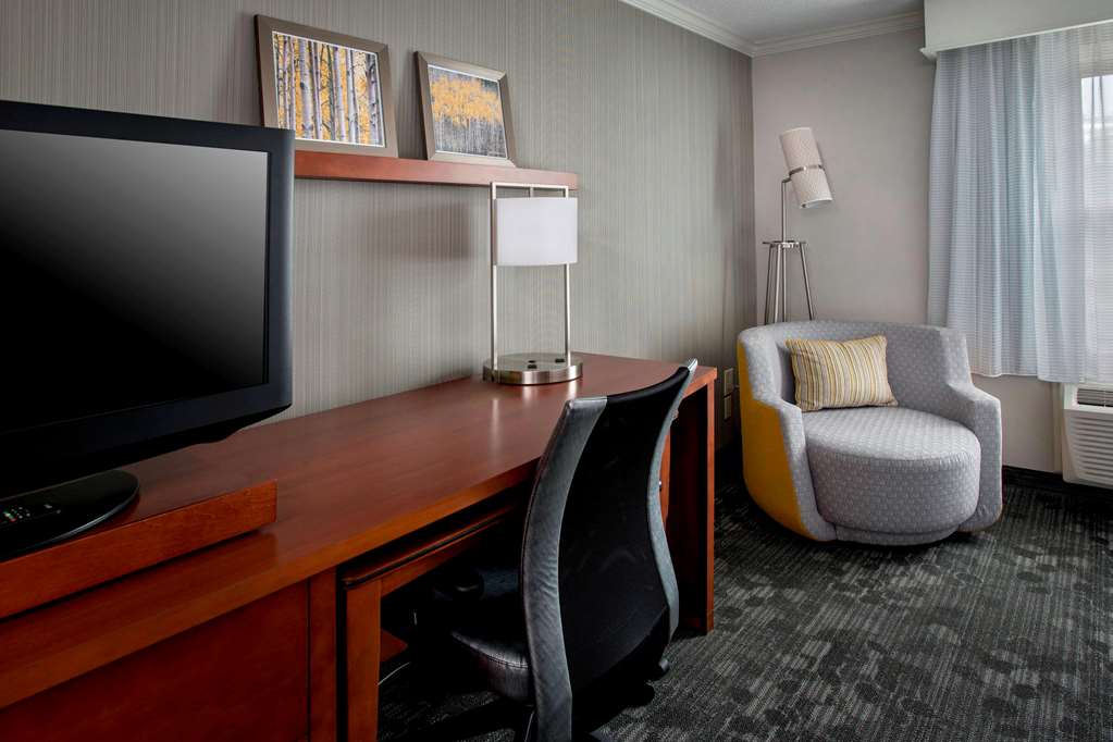 Sonesta Select Tinton Falls Eatontown - photo 11