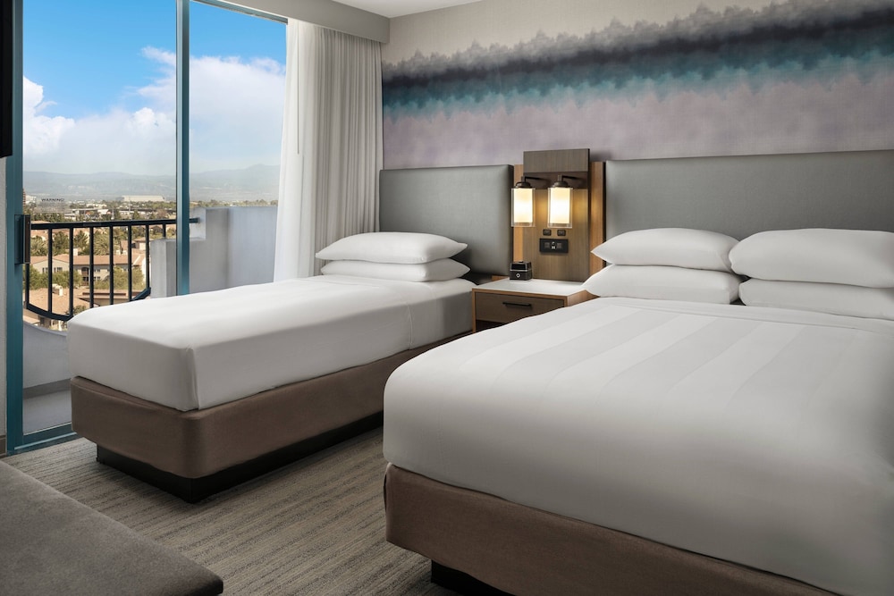 Costa Mesa Marriott - photo 12