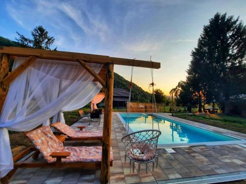 Vacation House Studenac — 4-Star Luxury Hotel in Bihac, Bosnia and Herzegovina