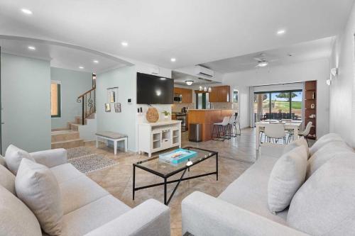 Lp30b Arashi Beach Golf Royale 3br Perfect For Family Or Golf Players — Unknown City