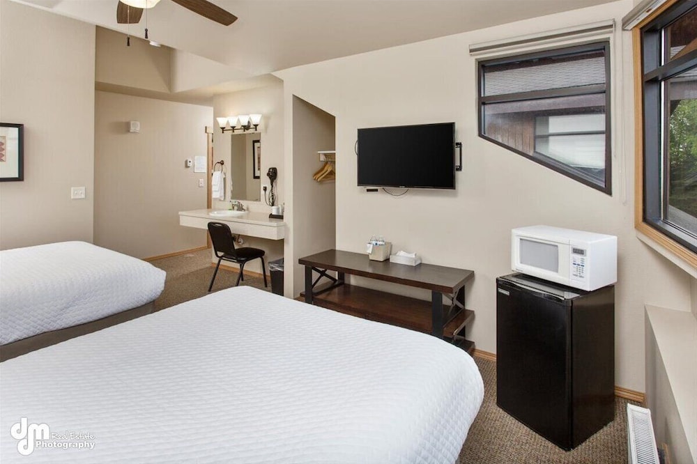 Kenai Airport Hotel - photo 21