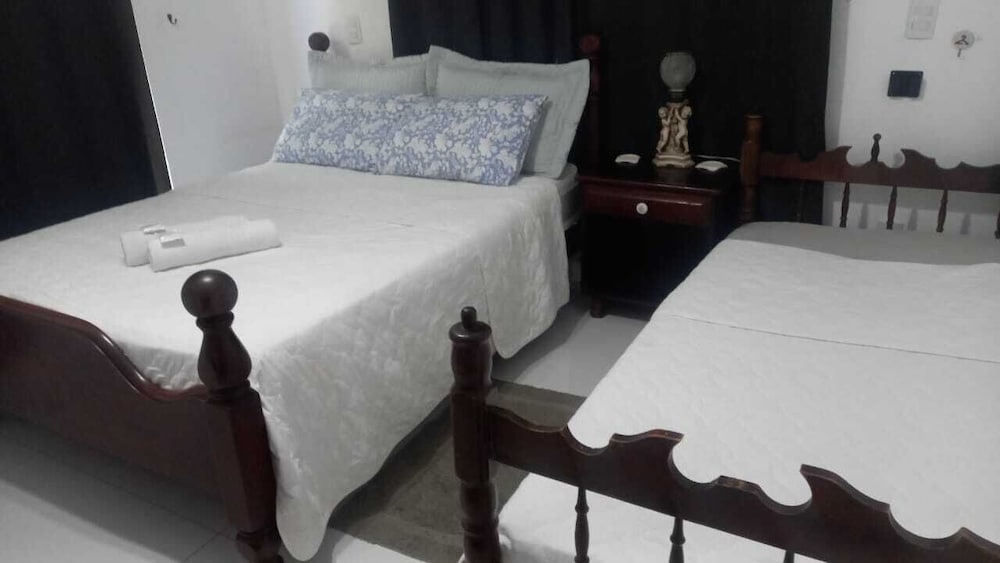Pousada Flor De Lis Homestay — Volta Redonda