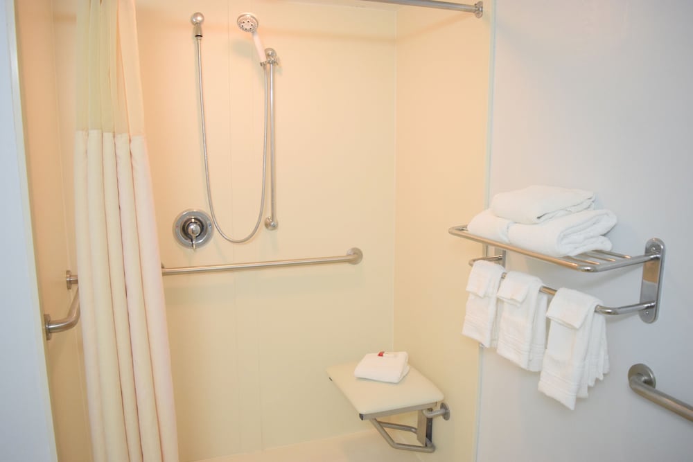 Days Inn by Wyndham Rock Falls - photo 22