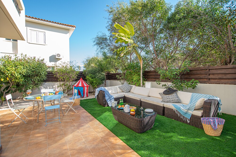 Konnos Beach Villa 3