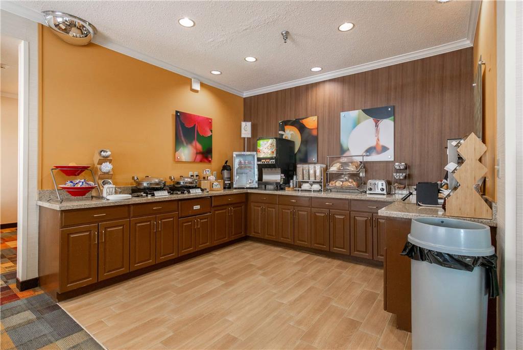 Wingate by Wyndham Great Falls - photo 19