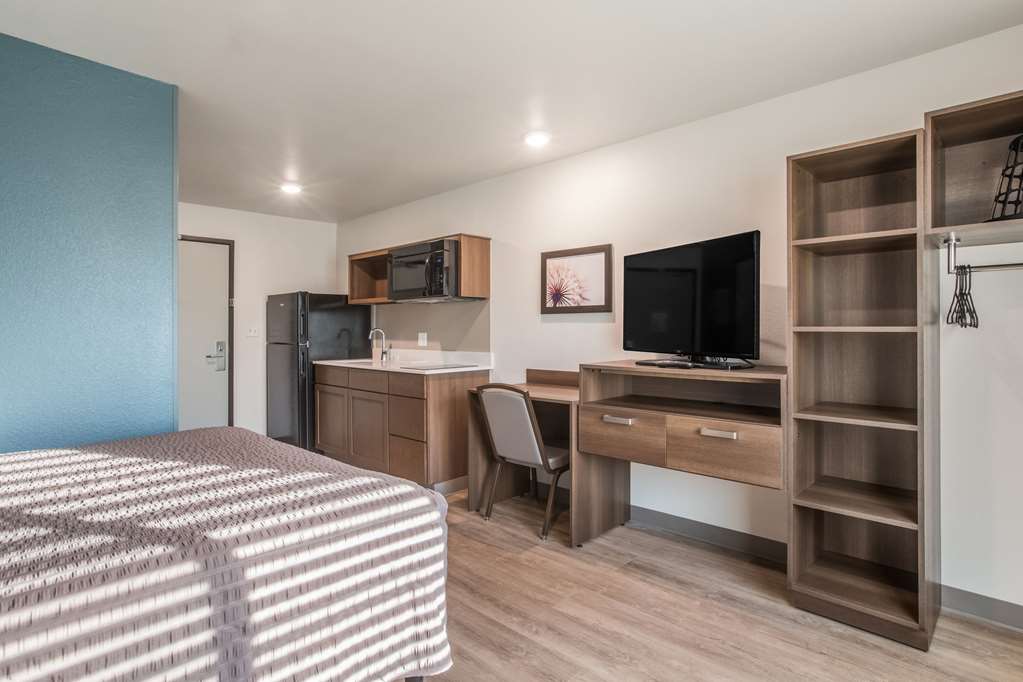 WoodSpring Suites Atlanta McDonough - photo 11