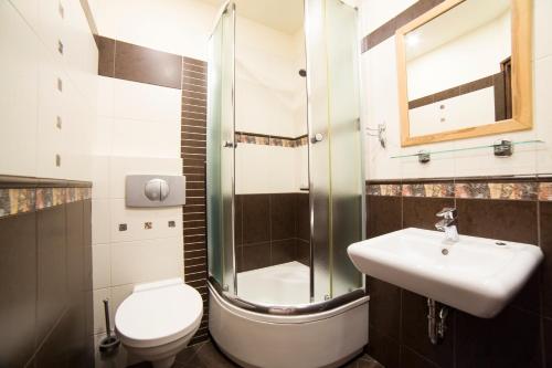 Willa Zacisze Ostrowo Komfortowe Apartamenty i Pokoje w cichej okolicy Oaza spokoju — 4-Star Luxury Hotel in Wladyslawowo, Poland